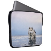HUND AUF KALMKÖRPER LAPTOPSCHUTZHÜLLE (Vorne Rechts)