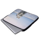 HUND AUF KALMKÖRPER LAPTOPSCHUTZHÜLLE (Vorne Knopf)