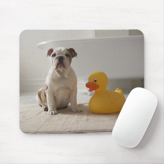 Hund auf Matte mit Kunststoffente Mousepad (Mit Mouse)