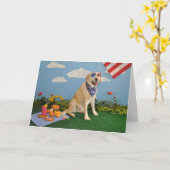 Hund auf Picknick, amerikanische Flagge Karte (Gelbe Blume)
