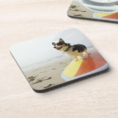 Hund auf Surfbrett Untersetzer (Linke Seite)
