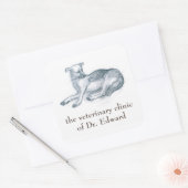 Hund. Bleistift zeichnend. Quadratischer Aufkleber (Umschlag)