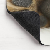 Hund, Blick auf das Bein Mousepad (Ecke)