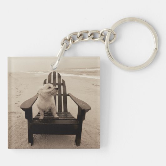 Hund, der den Strand genießt Schlüsselanhänger (Rückseite)