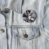 "Hund, der die Flöten-" Vintage Illustration Button (Beispiel)