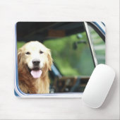 Hund, der im Auto sitzt Mousepad (Mit Mouse)