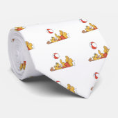 Hund, der mit Ball-T-Shirts und Geschenken spielt Krawatte (Gerollt)