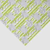 Hund, der Musterhintergrund spielt Seidenpapier (Ausschnitt)