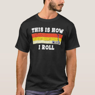 Hund fährt Roller So rolle ich Elektroroller T-Shirt