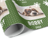 Hund Foto Schneeflocken Grün Hausname Weihnachten Geschenkpapier (Rolleneckpunkt)