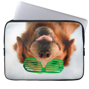 Hund Getty Bild-  mit Gläsern Laptopschutzhülle