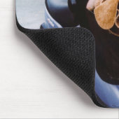 Hund im Korb des Motorroller Mousepad (Ecke)