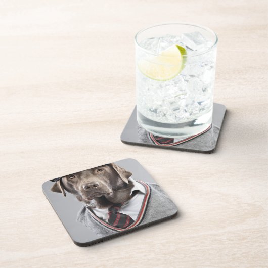 Hund in der Strickjacke und in der Kappe Getränkeuntersetzer (Rechte Seite)