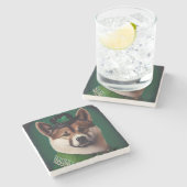Hund in St. Patrick's Day Dress Steinuntersetzer (Seitenansicht)