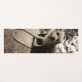 Hund innerhalb eines Briefkastens Yogamatte (Vorderseite (Horizontal))