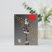 Hund & Lady Herbstleaves Grau Monochrome Postkarte (Stehend Vorderseite)