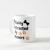 Hund leicht von Dackeln abgelenkt Kaffeetasse (Vorderseite Links)