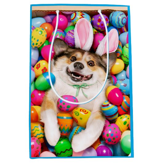 Hund liegt auf Ostereiern Mittlere Geschenktüte (Vorderseite)
