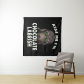 Hund Lover | Kiss Me I'm Chocolate Labrish Wandteppich (Beispiel (Horizontal))