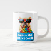 Hund mit Big Lollipop Jumbo-Tasse (Rechts)