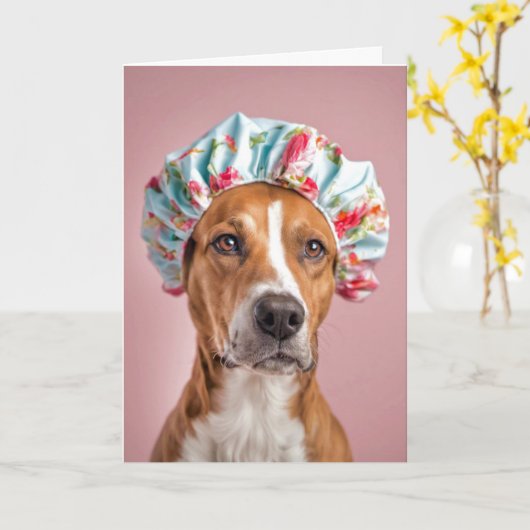 Hund mit einer Duschhaube Karte (Gelbe Blume)