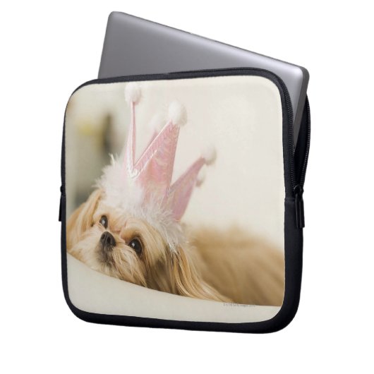 Hund mit Krone Laptopschutzhülle (Vorderseite Links)