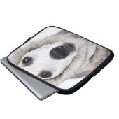 Hund mit Pelzmantel, Studio-Shot Laptopschutzhülle (Vorne Knopf)