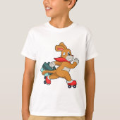 Hund mit Roller-Skaten T-Shirt (Vorderseite)