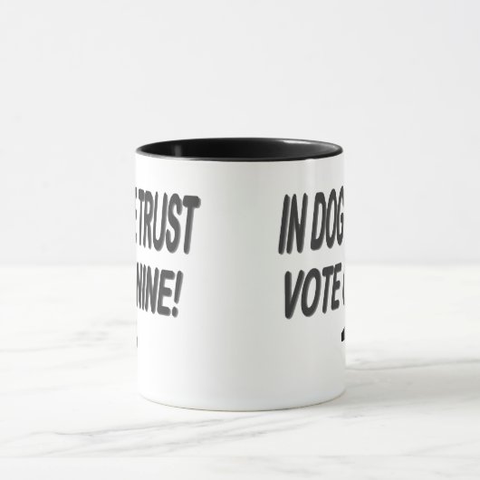 Hund mit schwarzem Text abstimmen Tasse (Zentrum)