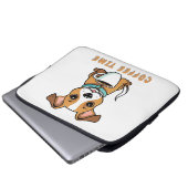 Hund mit Tasse Kaffee Laptopschutzhülle (Vorne Knopf)