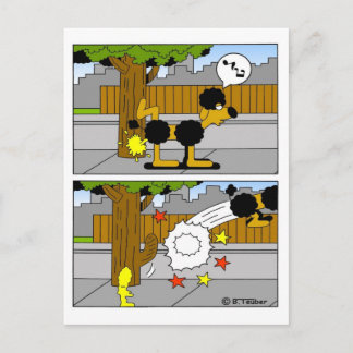 Hund pinkelt an Baum Postkarte