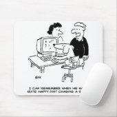 Hund spielt an einem Computer Mousepad (Mit Mouse)