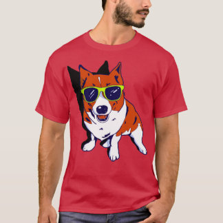 Hund trägt seine Sonnenbrille T-Shirt