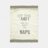 Hund und ich sind ganz über die fleecedecke (Vorderseite)