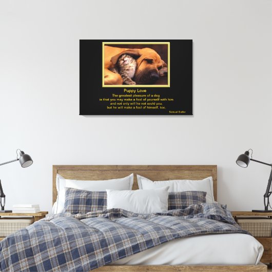 Hund und Kätzchen in Liebe Leinwanddruck (Insitu (Schlafzimmer))