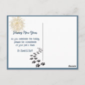 Hund und Katze unter einem Quilt Postkarte (Rückseite)