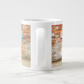 Hund und Rainbow Graffiti Jumbo-Tasse (Rückseite)