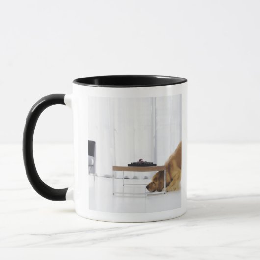 Hund und Tabelle Tasse (Links)