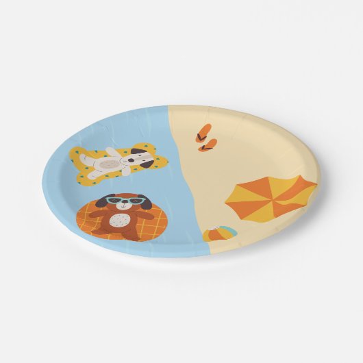 Hunde am Strand, sonnig Pappteller (Schrägansicht)