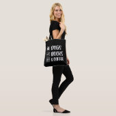 Hunde Bücher Kaffee Funny Dog Tasche (Am Model)