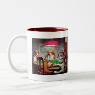 Hunde, die Poker Tasse spielen