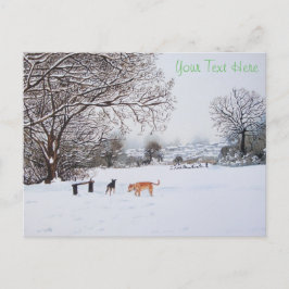 Hunde, die Schneeszene bei Weihnachten spielen Postkarte