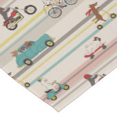 Hunde, die sich im Fahrzeugmuster bewegen Mittelgroßer Tischläufer (Ecke)