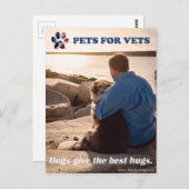 Hunde geben die besten Umarmungen. Postkarte (Vorne/Hinten)