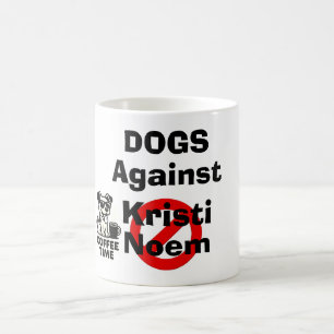 Hunde gegen Kristi Noem Kaffeetasse