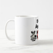 Hunde gegen Kristi Noem Kaffeetasse (Links)