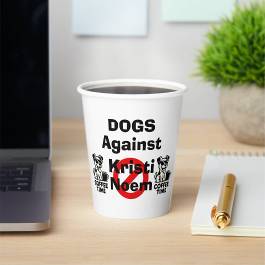 Hunde gegen Kristi Noem Papierbecher (InSitu)
