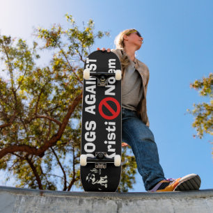 Hunde gegen Kristi Noem Skateboard