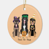 Hunde in Halloween-Kostümen probieren oder behande Keramik Ornament (Links)