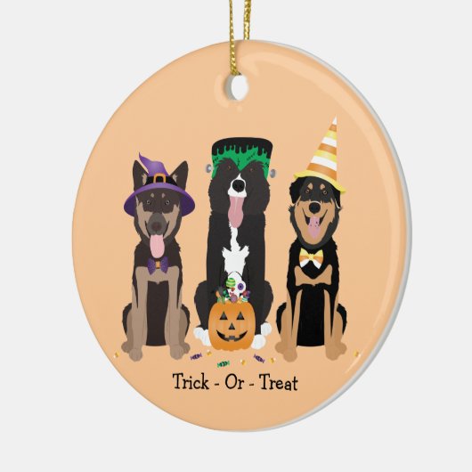 Hunde in Halloween-Kostümen probieren oder behande Keramik Ornament (Links)